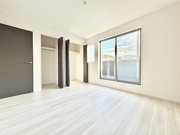 ■太陽がサンサンと降り注ぐお部屋は気持ちがいいですね