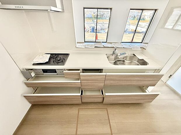 ■家族の絆を深める、温もりのあるキッチン