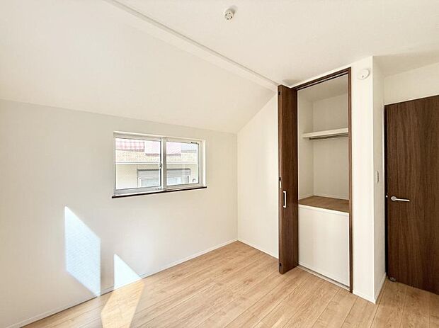 ■窓の配置や通気性の良い設計で部屋の空気がこもらず、常に新鮮な空気が流れます