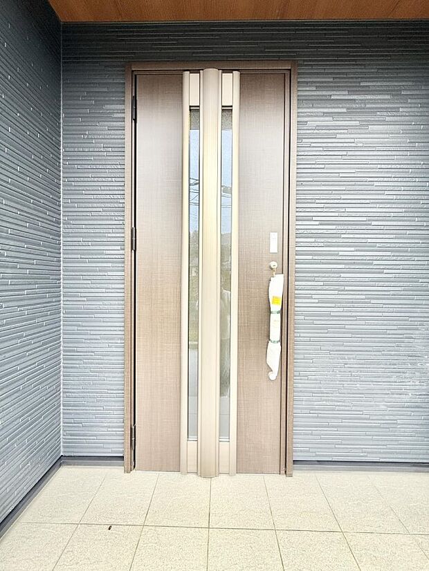 ■ 心地よい暮らしへとつながる、温かい玄関