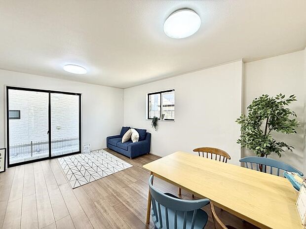 ■ナチュラルなリビングはどんなインテリアにも合います  