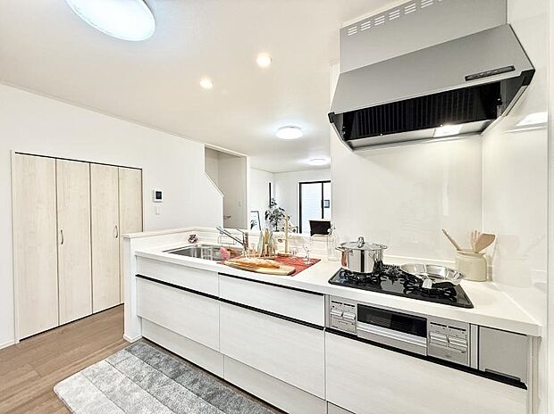 ■会話が深まる対面キッチン!家族との会話がはずみます