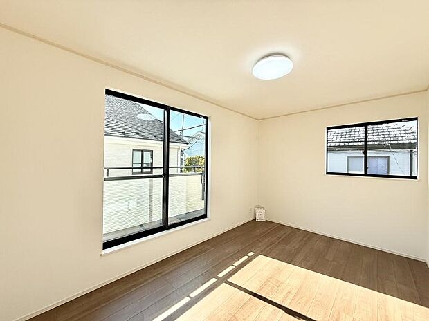 ■陽射しが差し込む暖かいお部屋  