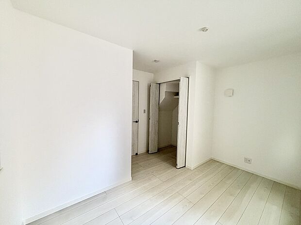 ■落ち着いた雰囲気のお部屋で心が安らぐ空間