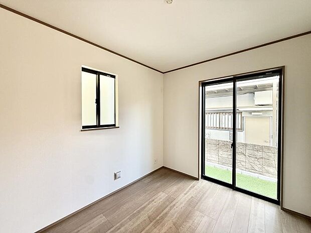 ■窓の配置や通気性の良い設計で部屋の空気がこもらず、常に新鮮な空気が流れます