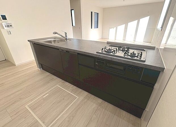 会話が深まる対面キッチン！家族との会話がはずみます  