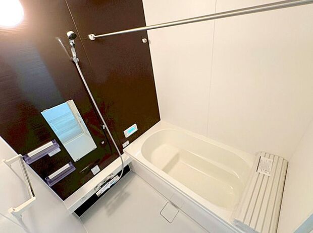 ゆっくり、ゆったり寛げるバスルーム。