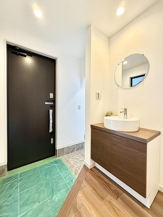 ■ シンプルで美しく、快適な暮らしの入り口