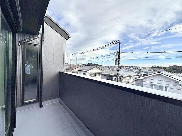 ■日当たり良好！眺めの良いバルコニーです！