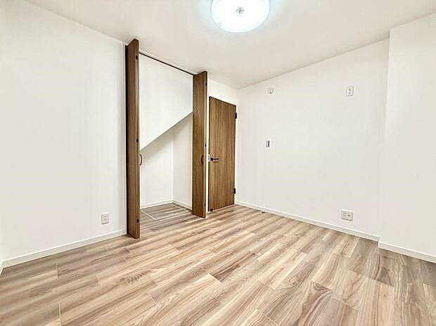 ■落ち着いた雰囲気のお部屋で心が安らぐ空間