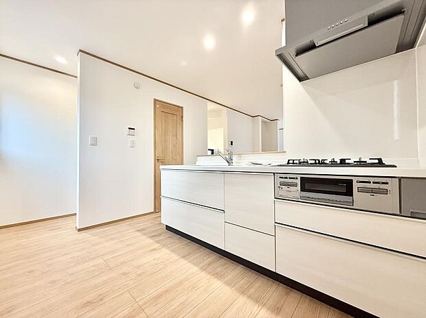 ■家族の絆を深める、温もりのあるキッチン