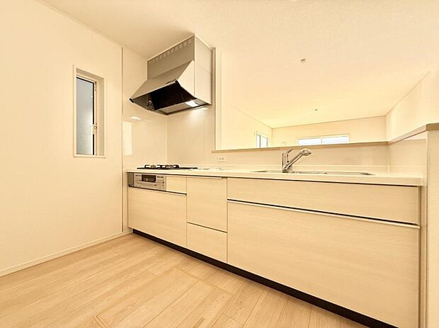 ■シンプルで機能的、毎日使いやすいキッチン