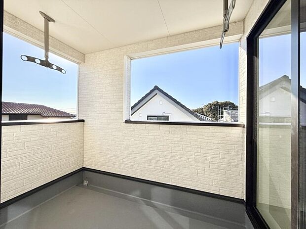 ■ 季節の移ろいを感じられる開放的な空間です