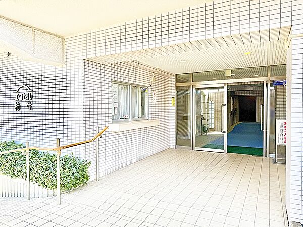 ■清潔感のあるエントランスは快適な毎日の始まりを演出します