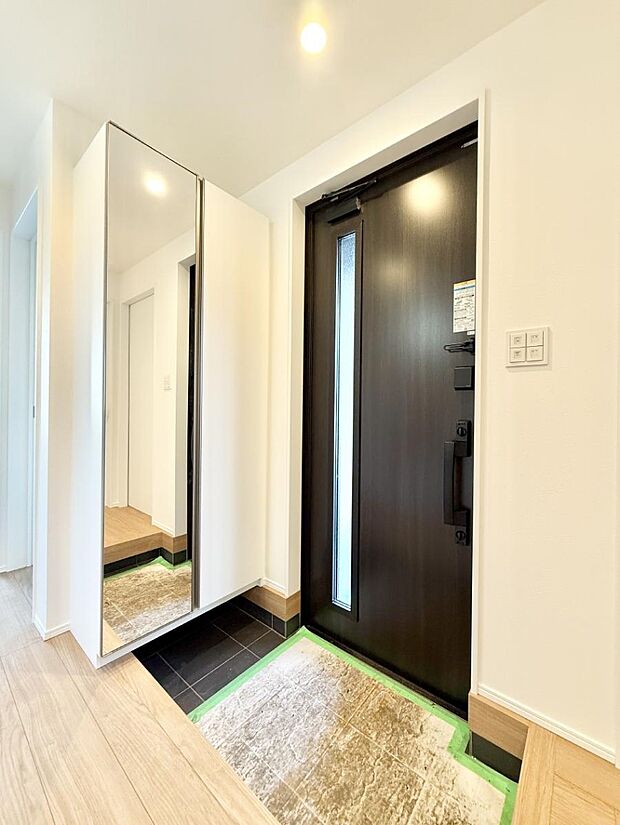 ■ シンプルで美しく、快適な暮らしの入り口