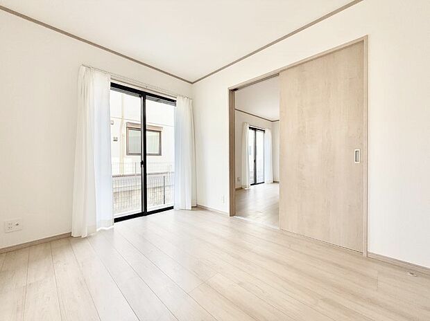 ■落ち着いた雰囲気のお部屋で心が安らぐ空間