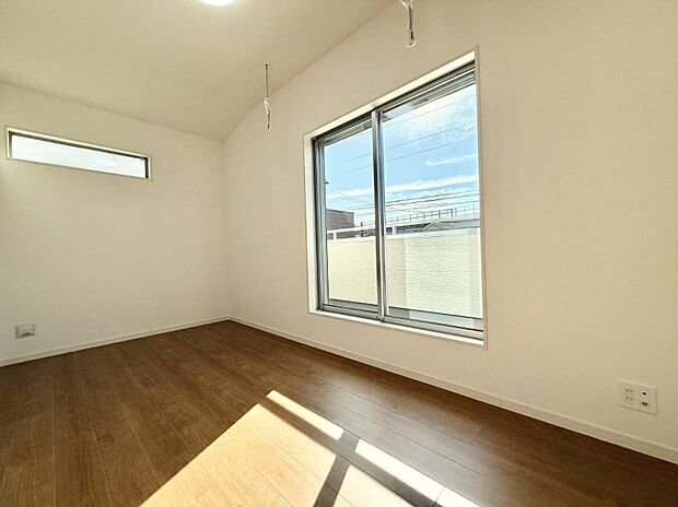 ■落ち着いた色合いのお部屋で穏やかな時間を楽しめます