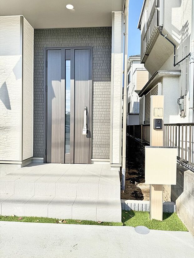 ■玄関はお家の顔！おしゃれな玄関アプローチでお客様をお迎え！  