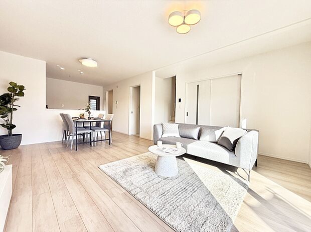 ■心落ち着く場所、ゆったり過ごせるリビング