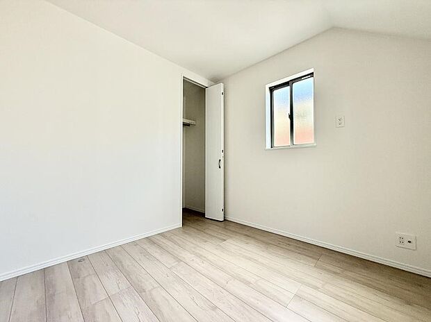 ■陽射しが差し込む暖かいお部屋