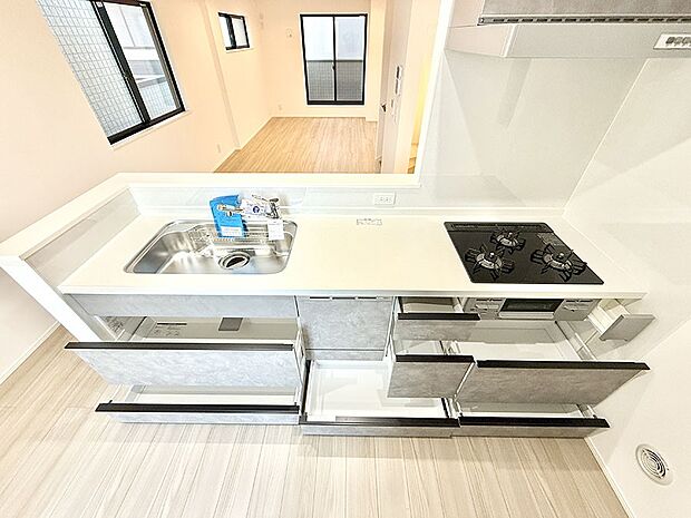 ■家族の絆を深める、温もりのあるキッチン