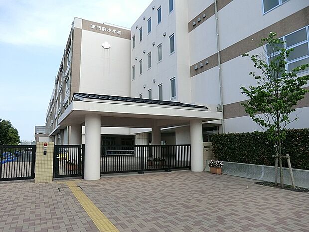 小学校 900m 川崎市立東門前小学校
