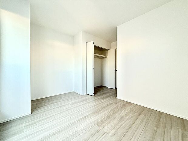 ■落ち着いた色合いのお部屋で穏やかな時間を楽しめます