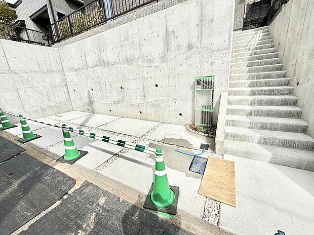 A号棟 ■自宅にカースペースがあると助かります