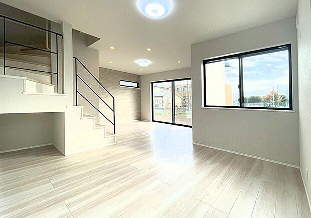 いつの間にか家族が集まっちゃうそんなリビングいいですよね