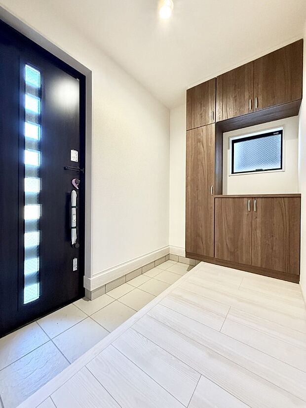 ■玄関はお家の顔！おしゃれな玄関でお客様をお迎え！