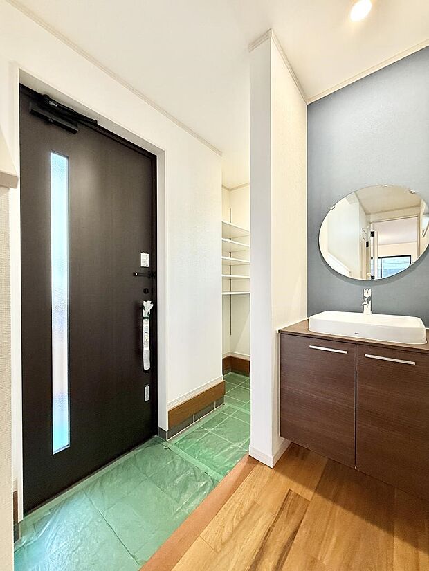 ■ ここから始まる一日、すっきり整った玄関