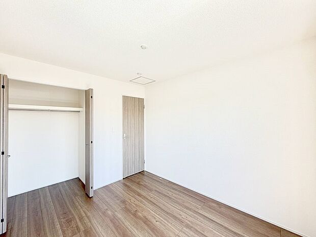 ■落ち着いた雰囲気のお部屋で心が安らぐ空間