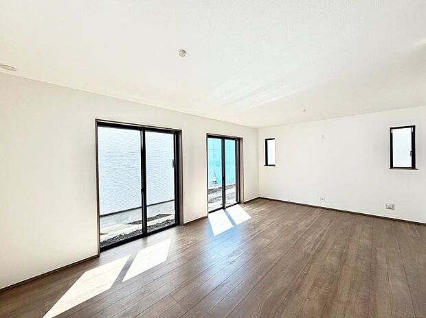 ■くつろぎと笑顔が集まる、心温まるリビング