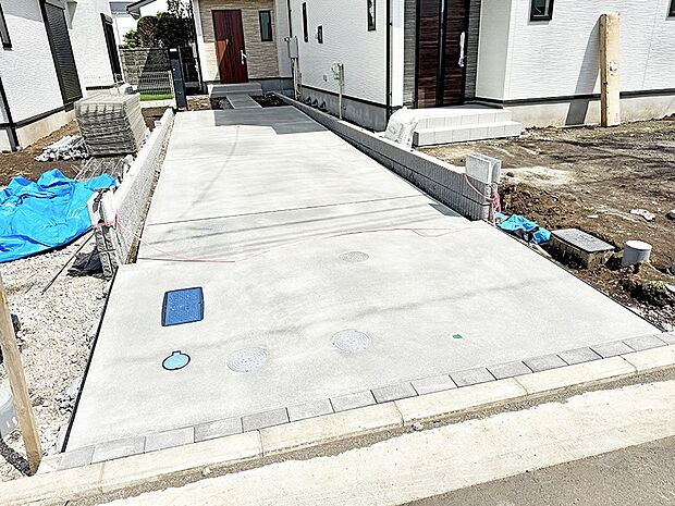 J号棟 ■毎日の駐車が快適に