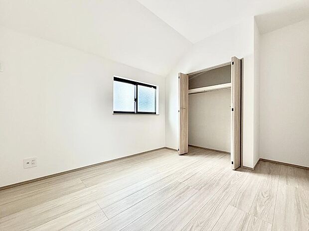 ■広いクローゼット、収納は多い方が嬉しいですね!