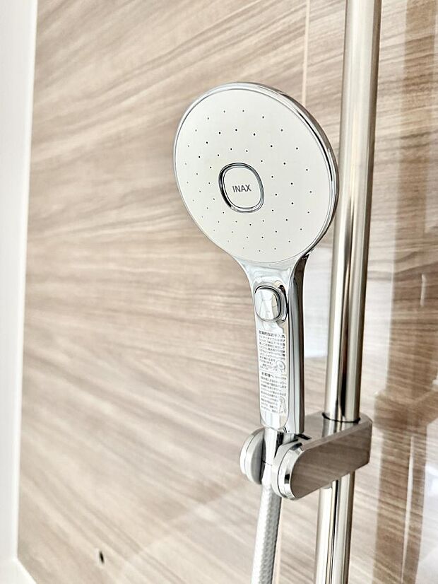 ■手元で簡単に止水できるため、水の無駄遣いを減らすことができます。