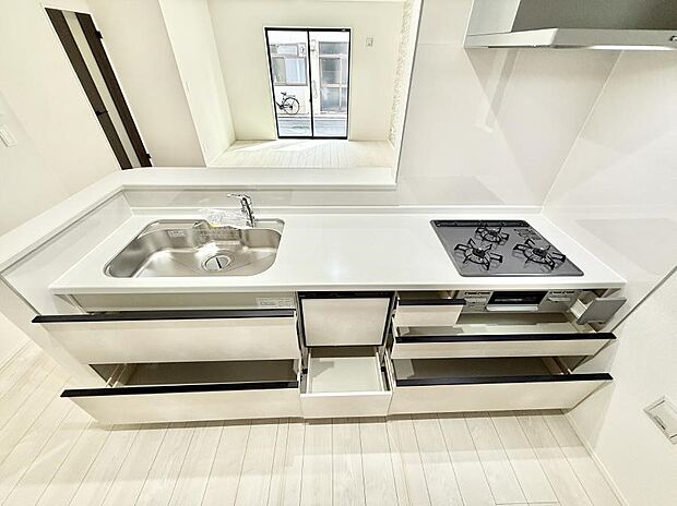 ■美味しい時間が生まれる、笑顔あふれるキッチン