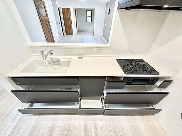 ■収納力豊富なシステムキッチンです!