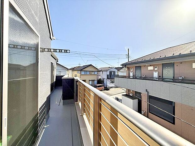 ■ 季節の移ろいを感じられる開放的な空間です