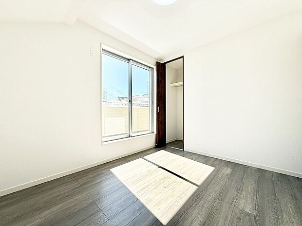 ■落ち着いた雰囲気のお部屋で心が安らぐ空間