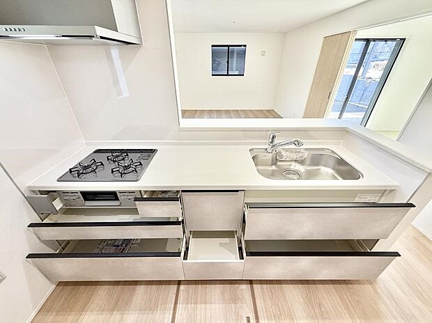 ■料理がもっと楽しくなる、快適なキッチン空間