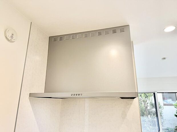 ■調理時の蒸気や匂いが換気扇に誘導され、効率的に排煙ができます。