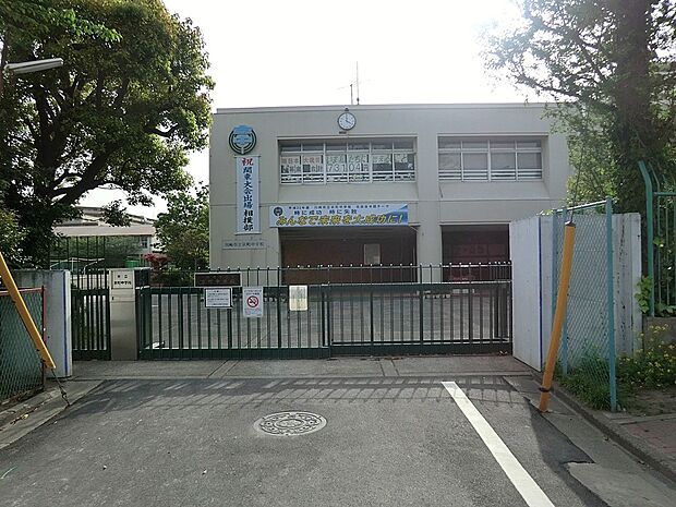 中学校 932m 川崎市立京町中学校