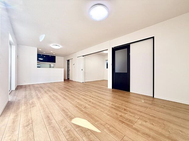 ■心落ち着く場所、ゆったり過ごせるリビング