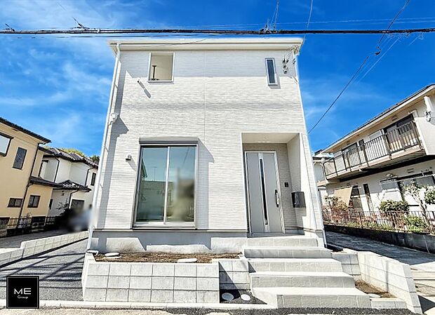 1号棟 白を基調とした、すっきりした外観デザインです