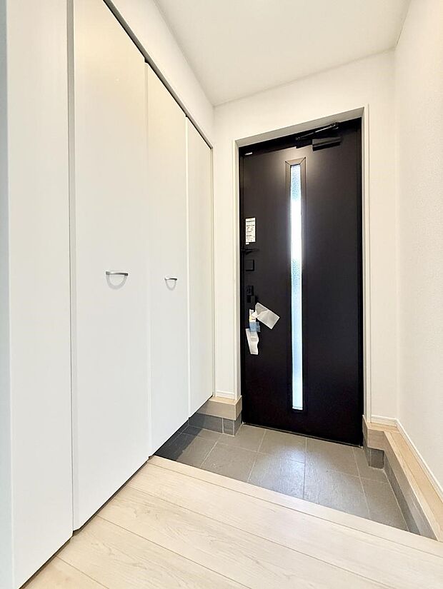 ■広々、綺麗な玄関でお客様をお出迎え!