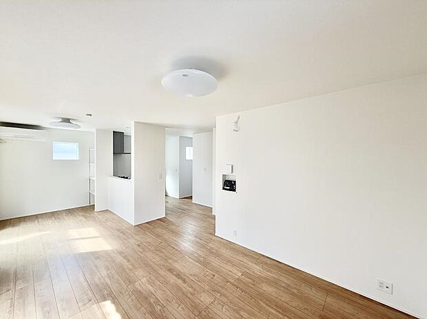 ■心落ち着く場所、ゆったり過ごせるリビング