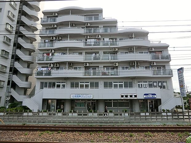 病院 1000m 小林国際クリニック