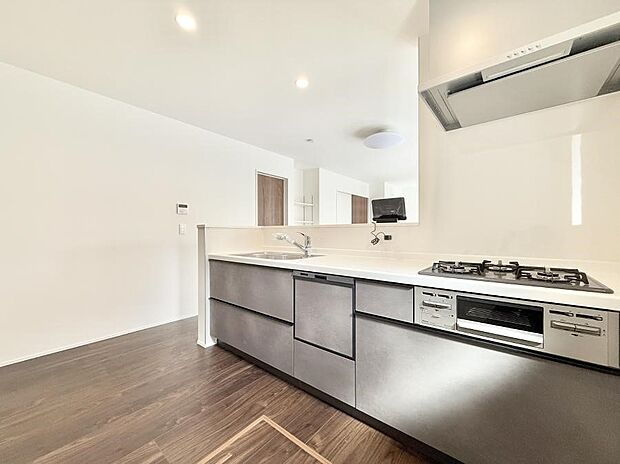 ■家族の絆を深める、温もりのあるキッチン