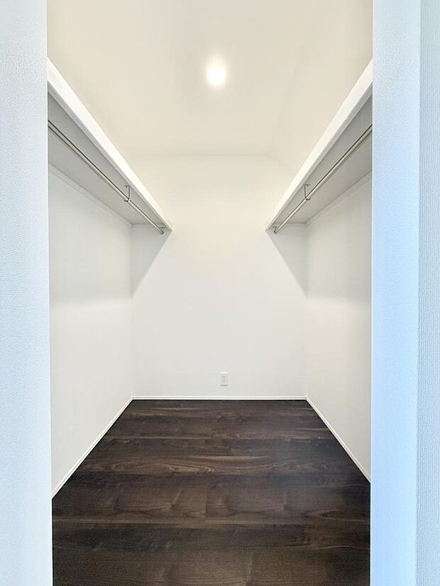 ■シューズインクローゼット付なので、外で使う物をまとめて収納、すっきり玄関に